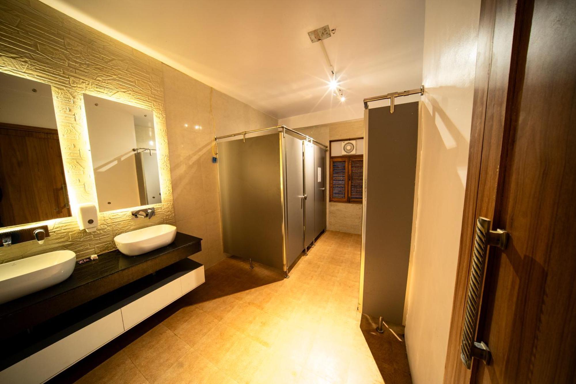 Pokhara Backpackers Hostel 外观 照片